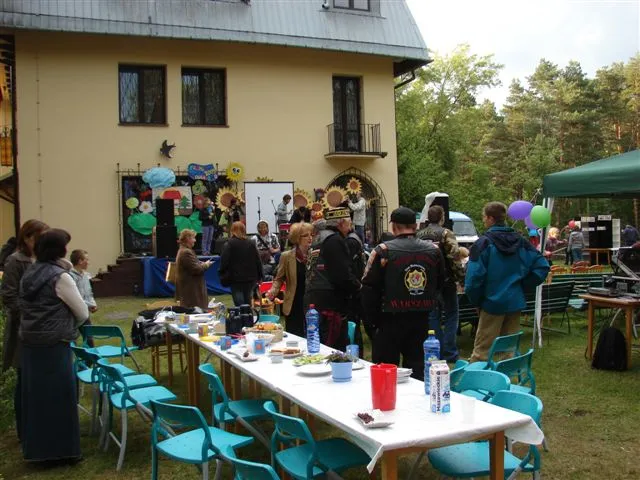 Dom dziecka w Otwocku — archiwum Right Riders, 2009