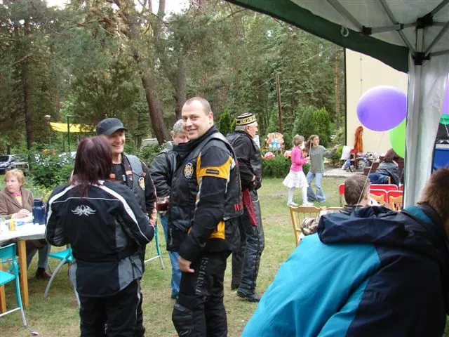 Dom dziecka w Otwocku — archiwum Right Riders, 2009