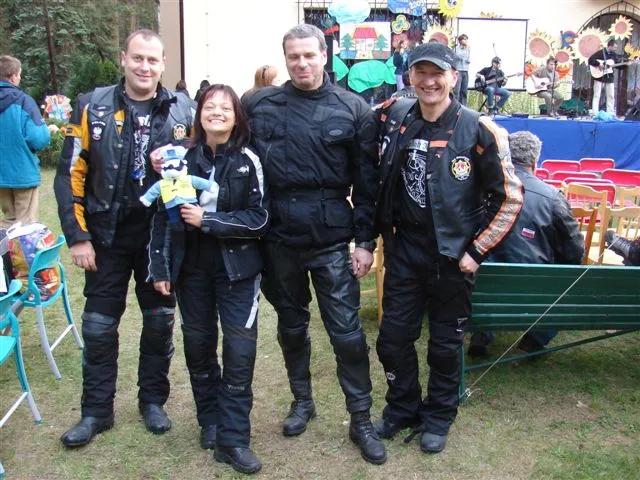 Dom dziecka w Otwocku — archiwum Right Riders, 2009