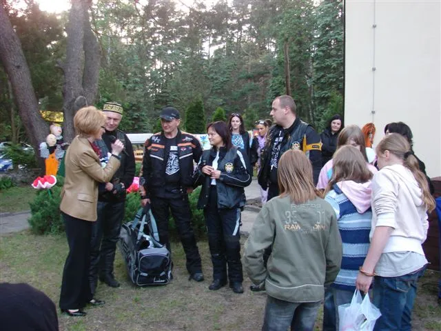 Dom dziecka w Otwocku — archiwum Right Riders, 2009