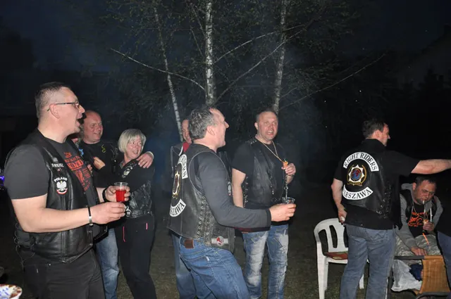 Rozpoczęcie sezonu Kudłata — archiwum Right Riders, 2015